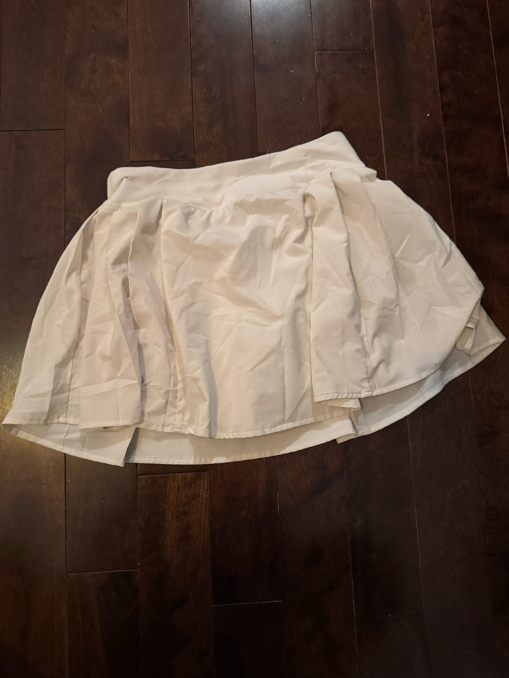 Lululemon white Pleated Skirt